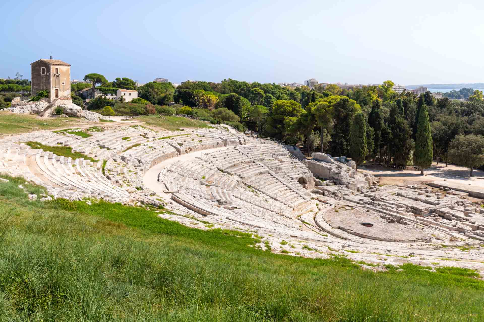 Siracusa and Ortigia en route to Etna, vineyard dinner